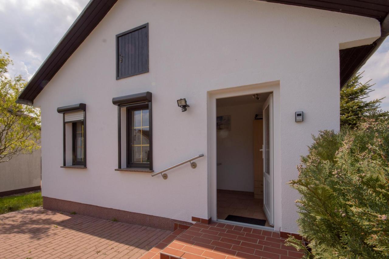 Ferienwohnungen Beim Fischer Und Sin Fru Klein Zicker Exteriér fotografie